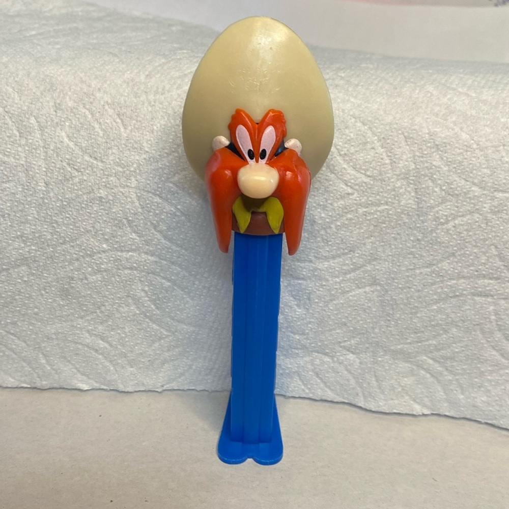 Vintage Looney Tunes Yosemite Sam Pez Candy Dispenser 1995